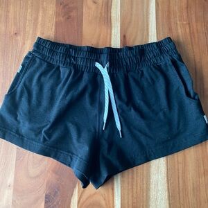 Vuori Halo Performance Shorts